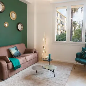 beautiful-apartment-in-the-heart-of-nice-06000.fr-provencehotel.com/